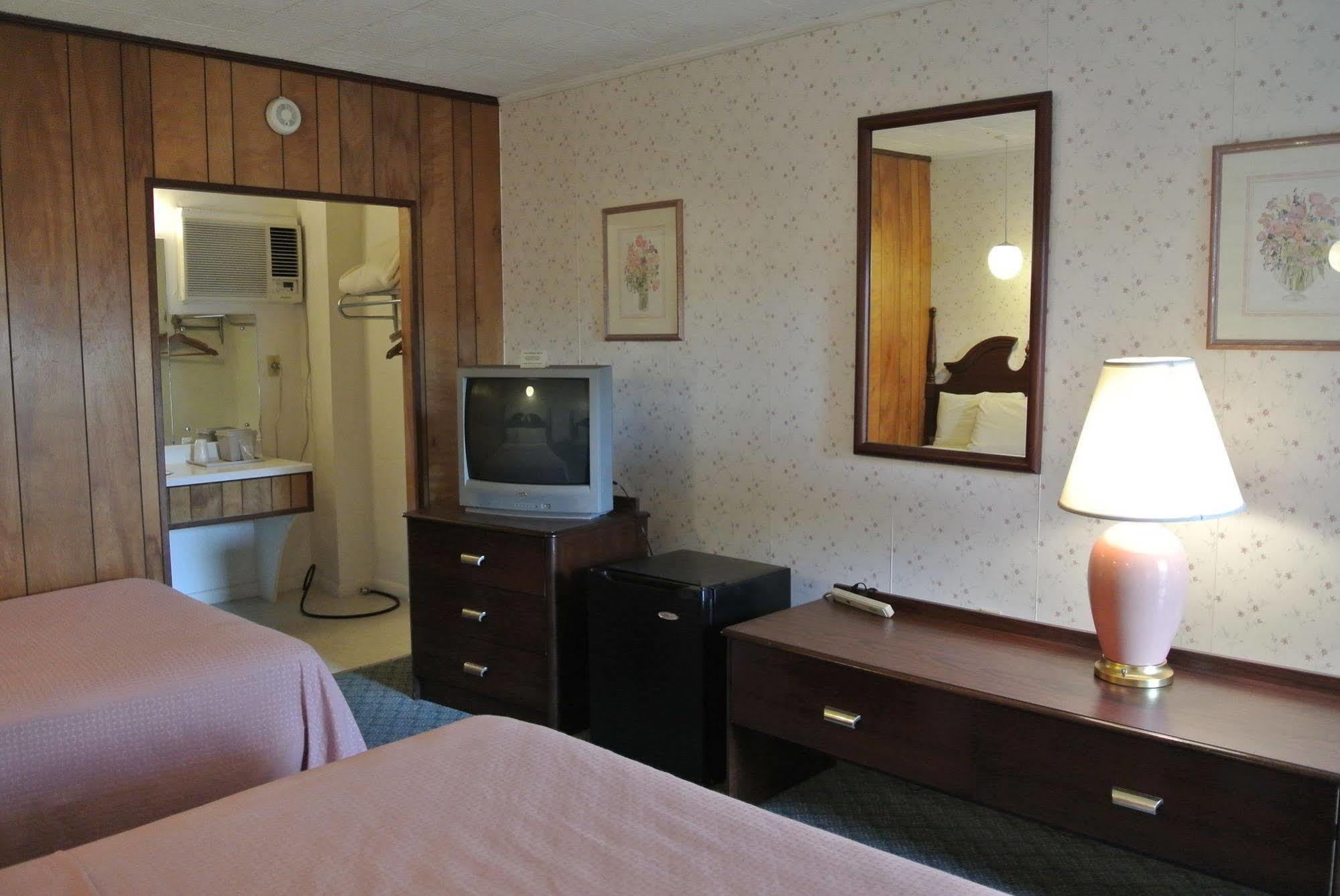 Rosewood Inn บรายซันซิตี ภายนอก รูปภาพ