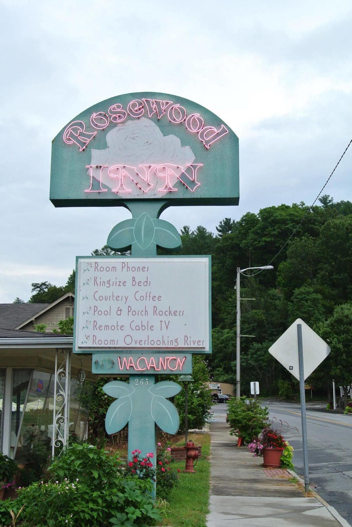 Rosewood Inn บรายซันซิตี ภายนอก รูปภาพ